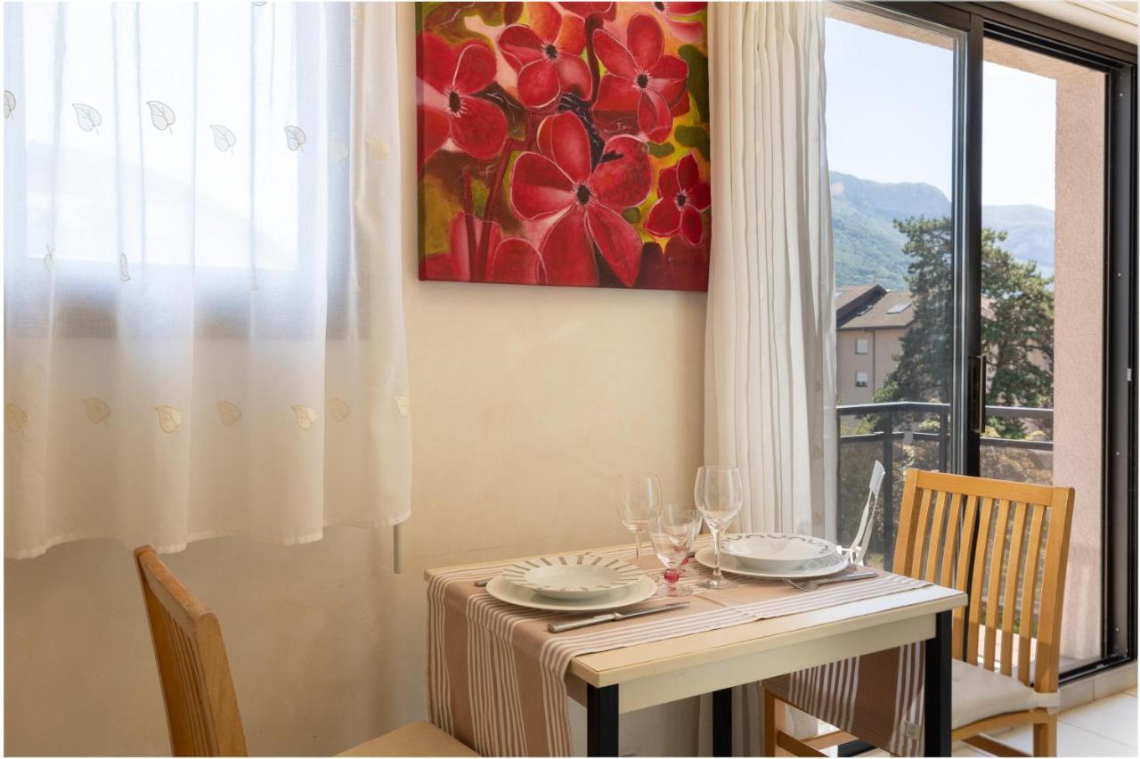 Appartement Proche Lac Et Commerces Annecy Exteriör bild